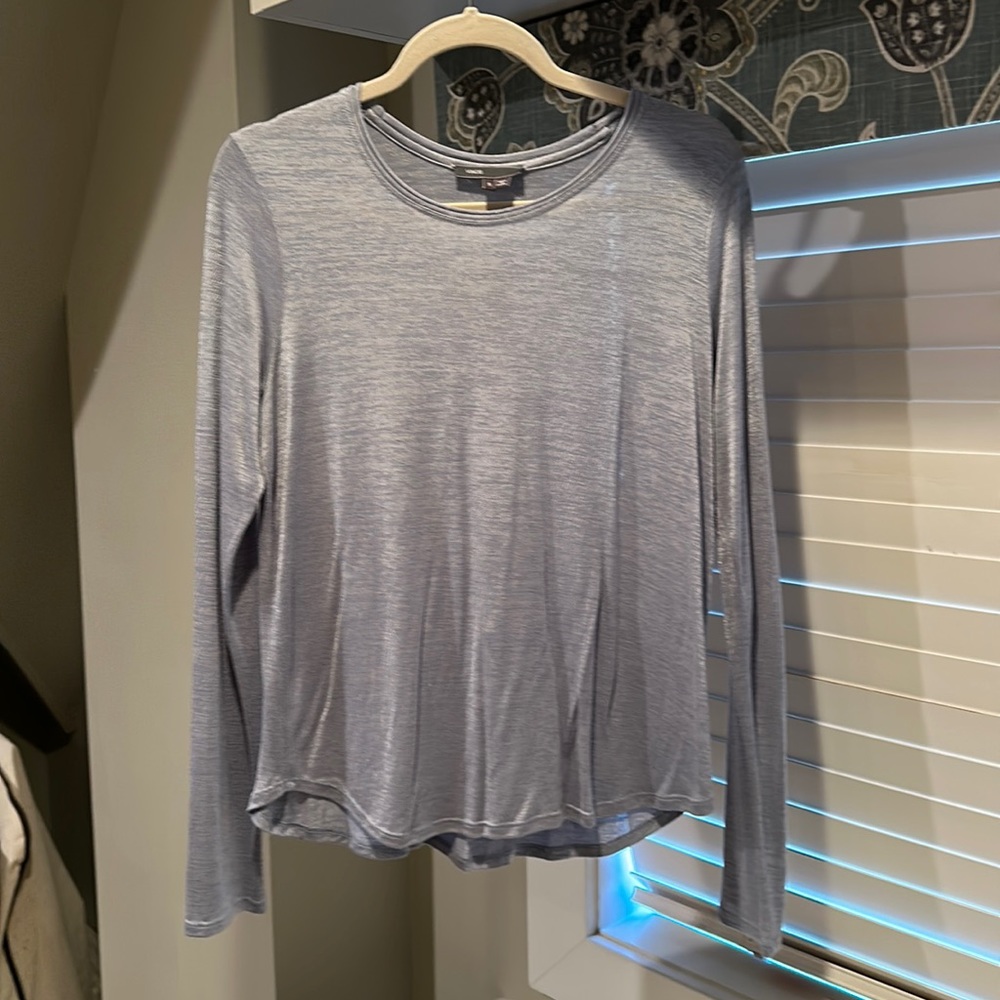 Vince small light weight top used good condition